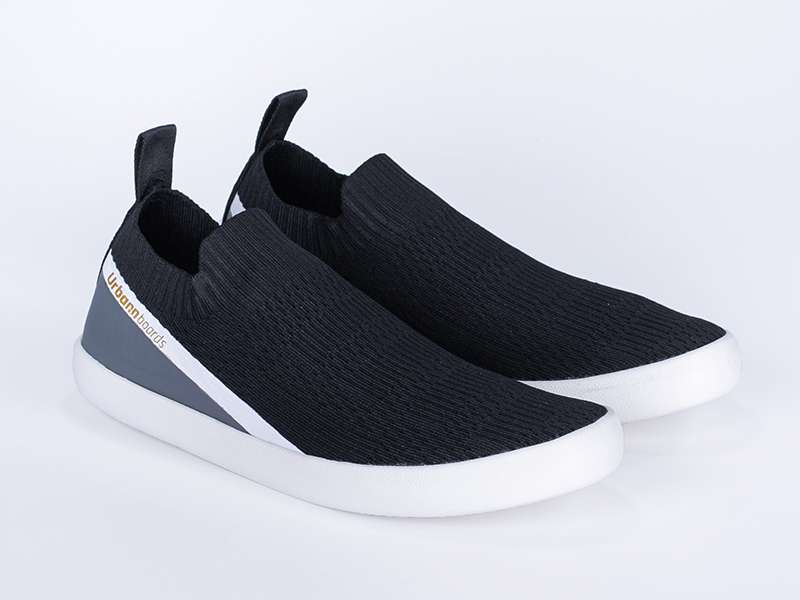 UB370_8_02.jpg