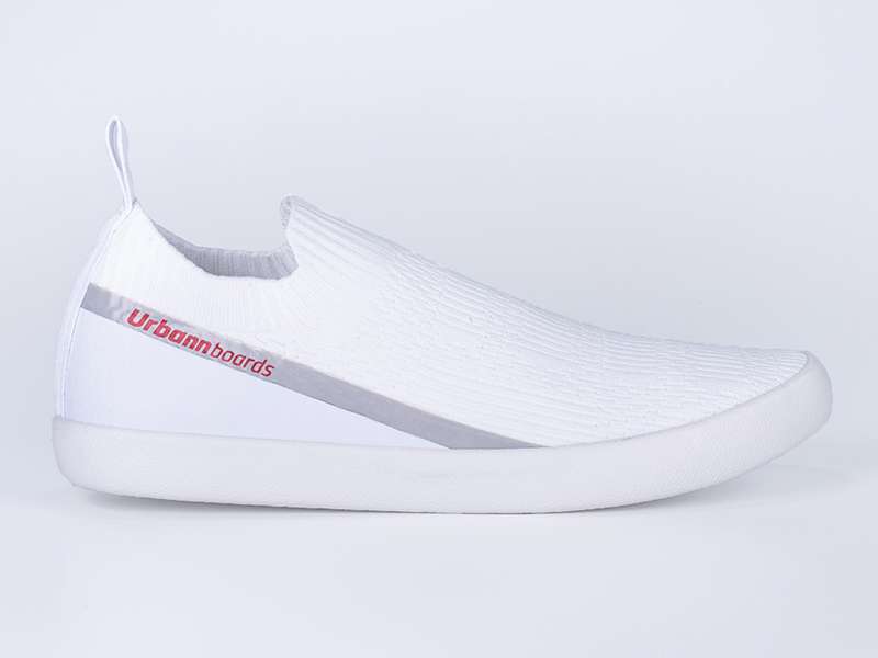 UB370_11_01.jpg